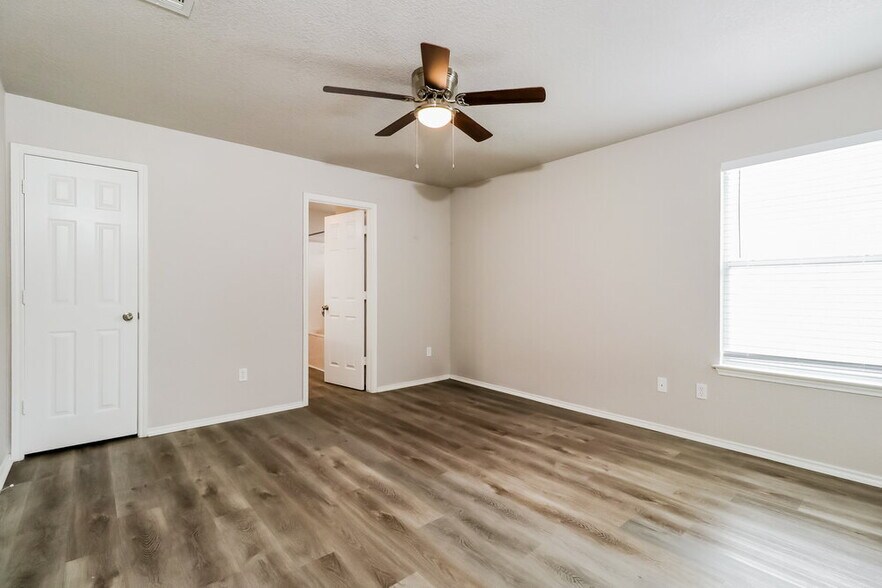 Building Photo - 331 Altamont St