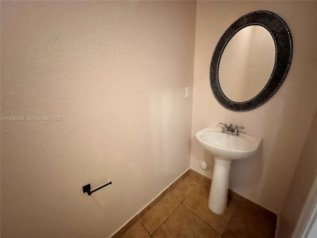 Building Photo - 10800 NW 88th Terrace