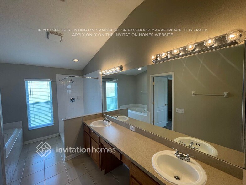 Building Photo - 30237 Glenham Ct