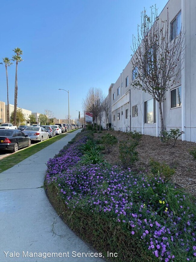 Building Photo - 16950 Blackhawk St