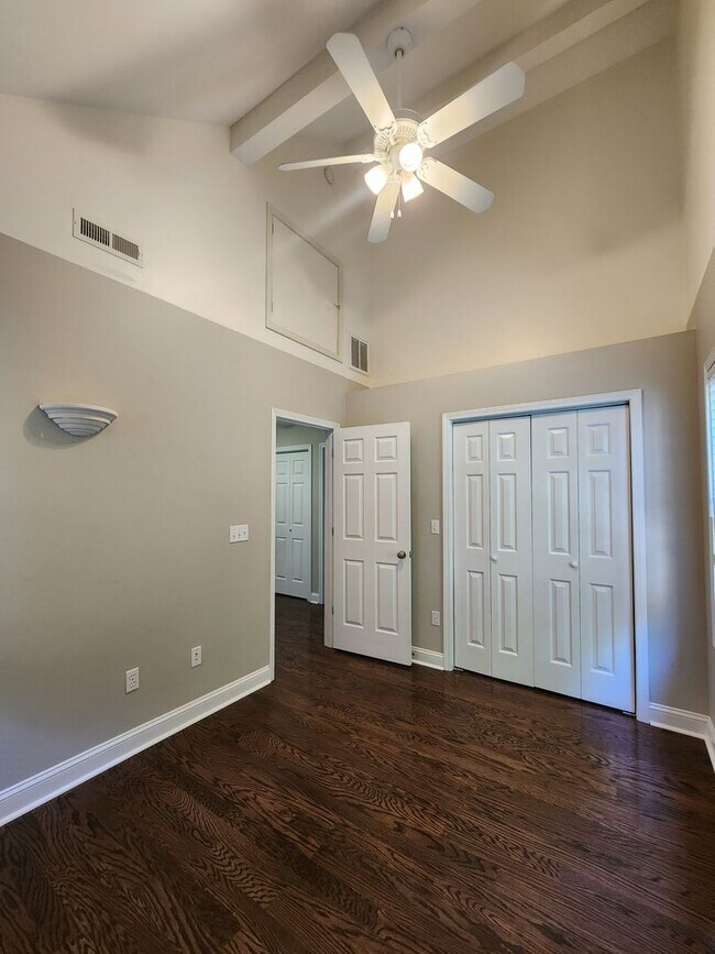 Building Photo - Montford Rental-Asheville