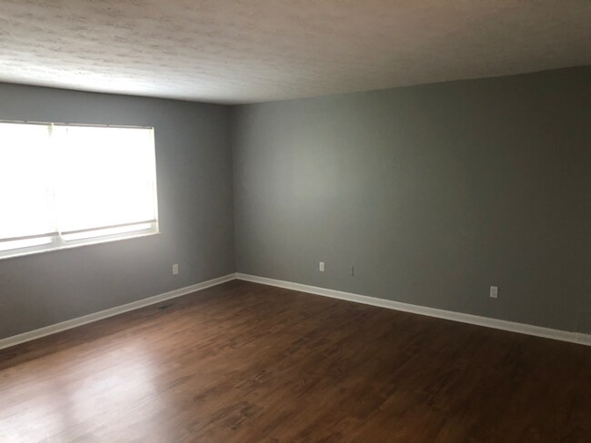 Building Photo - 2 Hapgood Hill