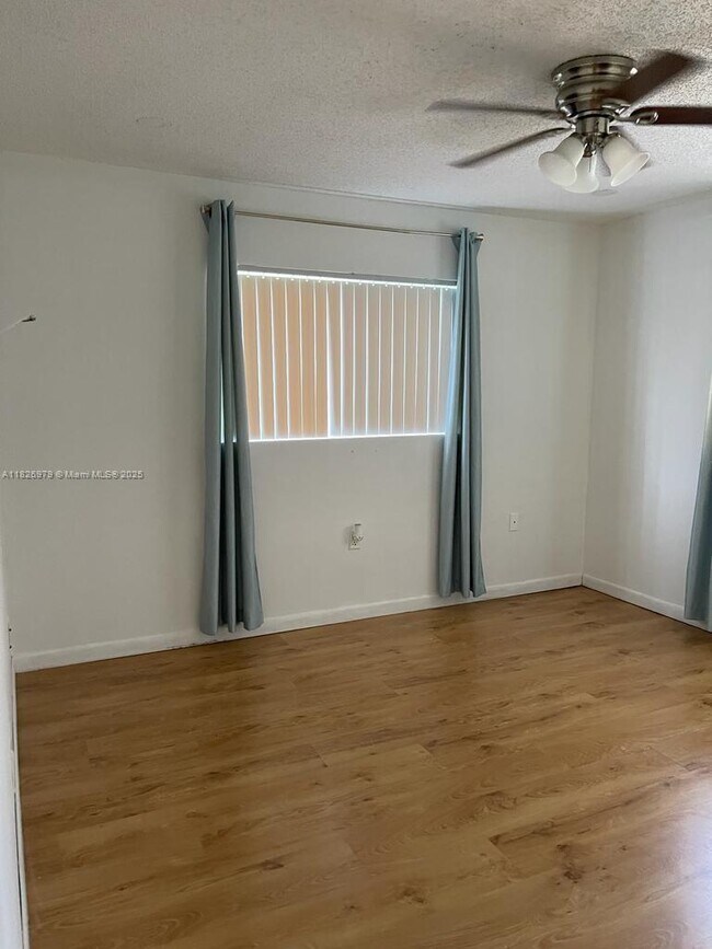 Building Photo - 8270 SW 149th Ct