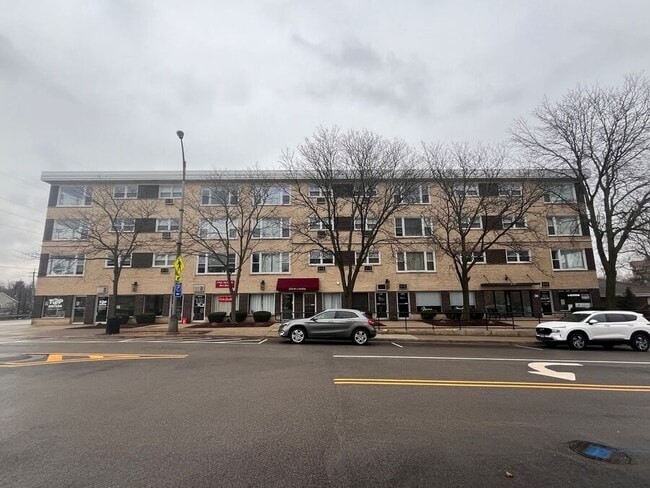 Primary Photo - 5107 Washington St