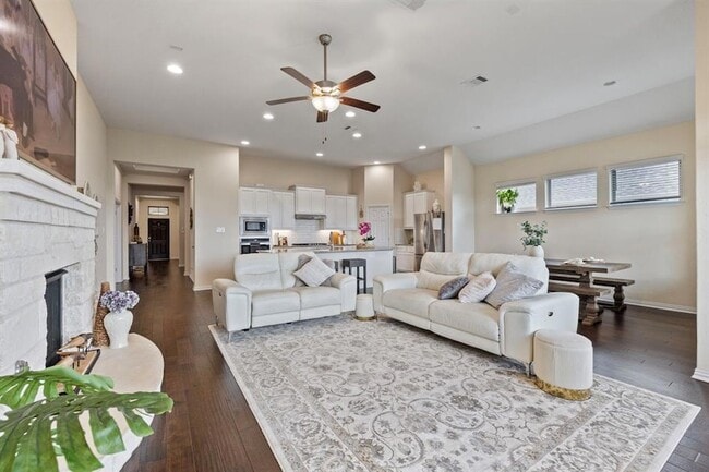 Building Photo - 7716 Pace Ravine Dr