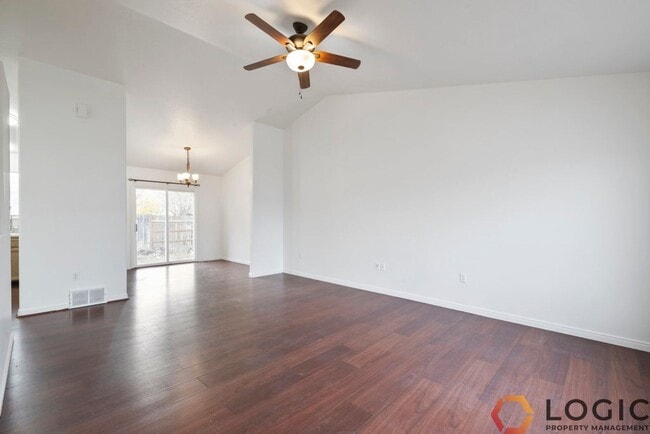 Building Photo - 126 W 475 S