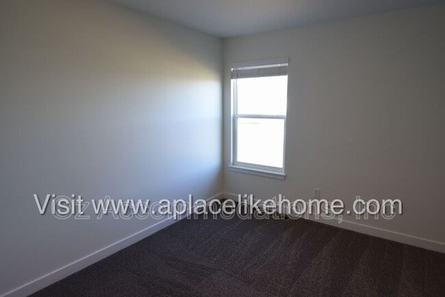 Building Photo - 4008 NW 95th Terrace