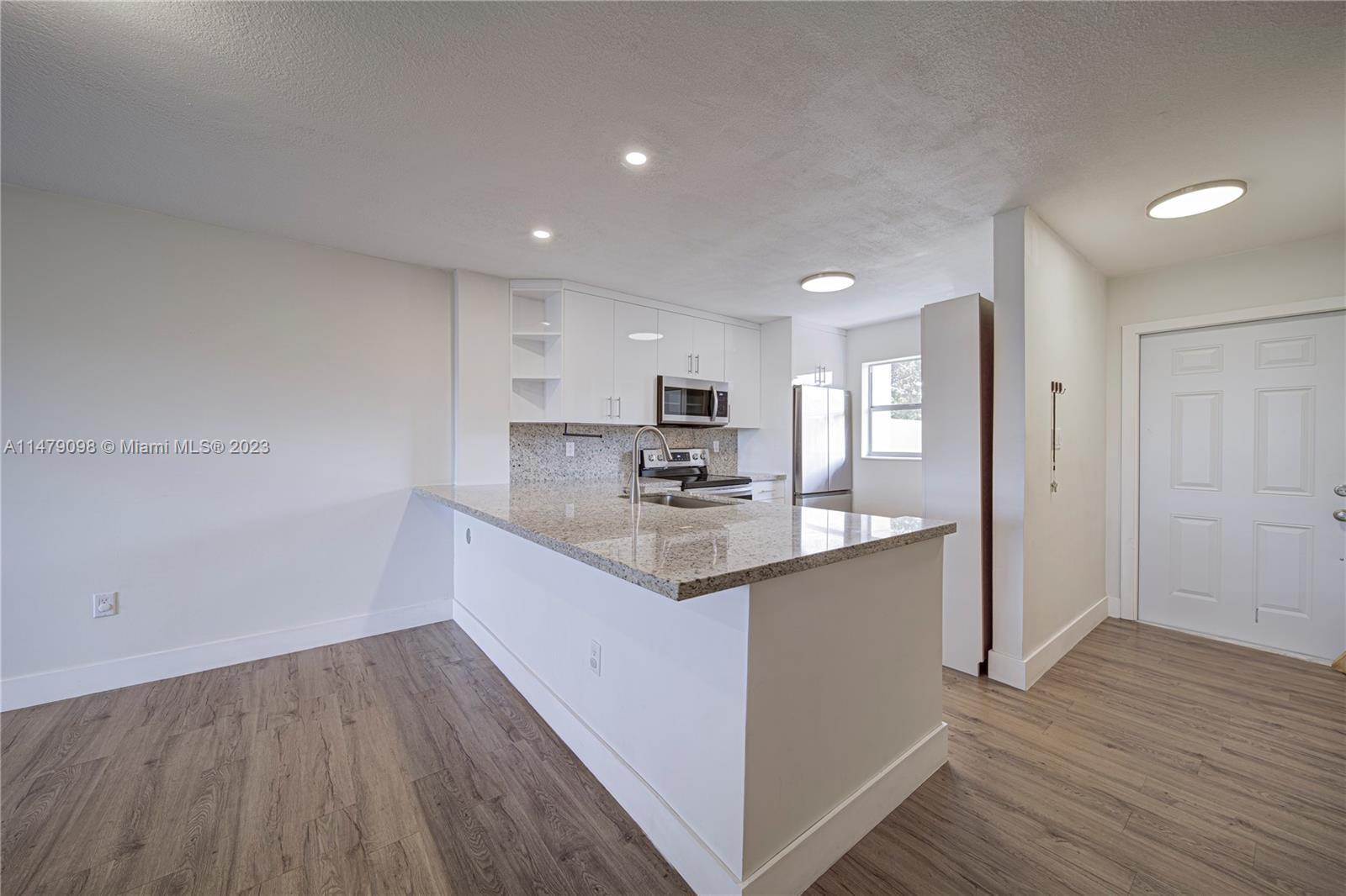 Building Photo - 8329 SW 137th Ave