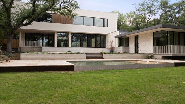 Building Photo - 4705 Balcones Dr