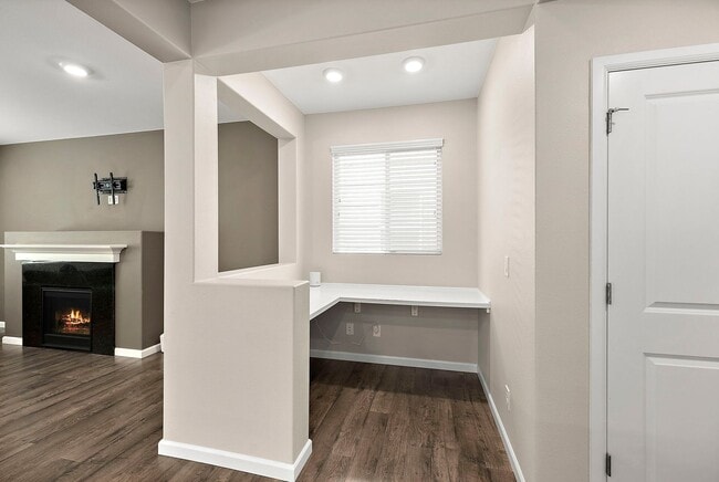 Building Photo - Lacey/Hawks Prairie 4 bedroom 2381 SF home...