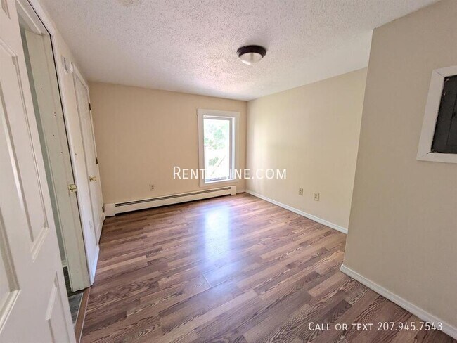 Building Photo - 12 Spring St