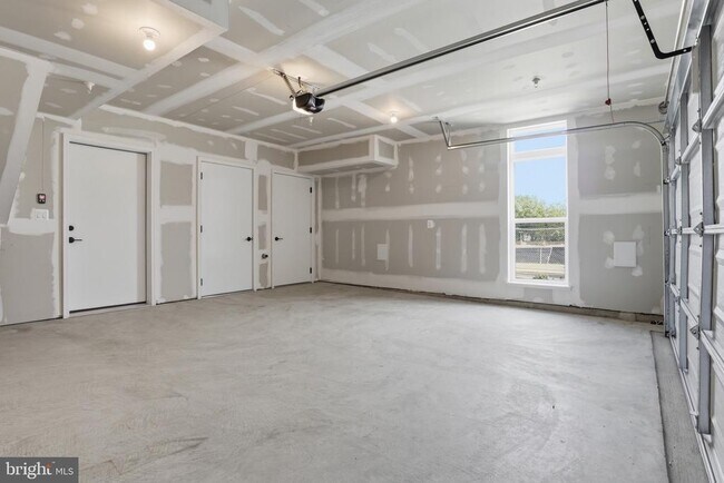 Building Photo - 5518 Topaz Ln