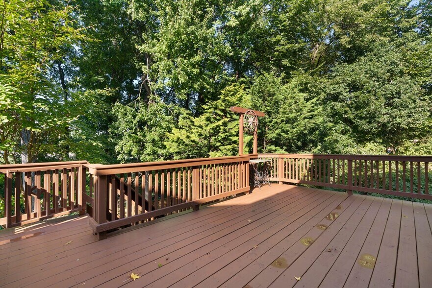 Building Photo - 8710 Birkenhead Ct