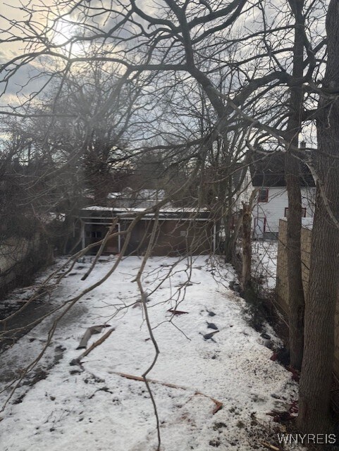 Building Photo - 2255 Genesee St