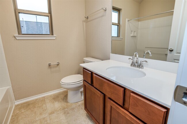 Building Photo - 20222 Rainflower Bay Ln