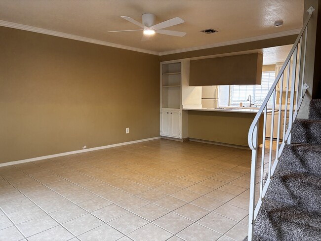 Building Photo - 3154 Country Club Dr