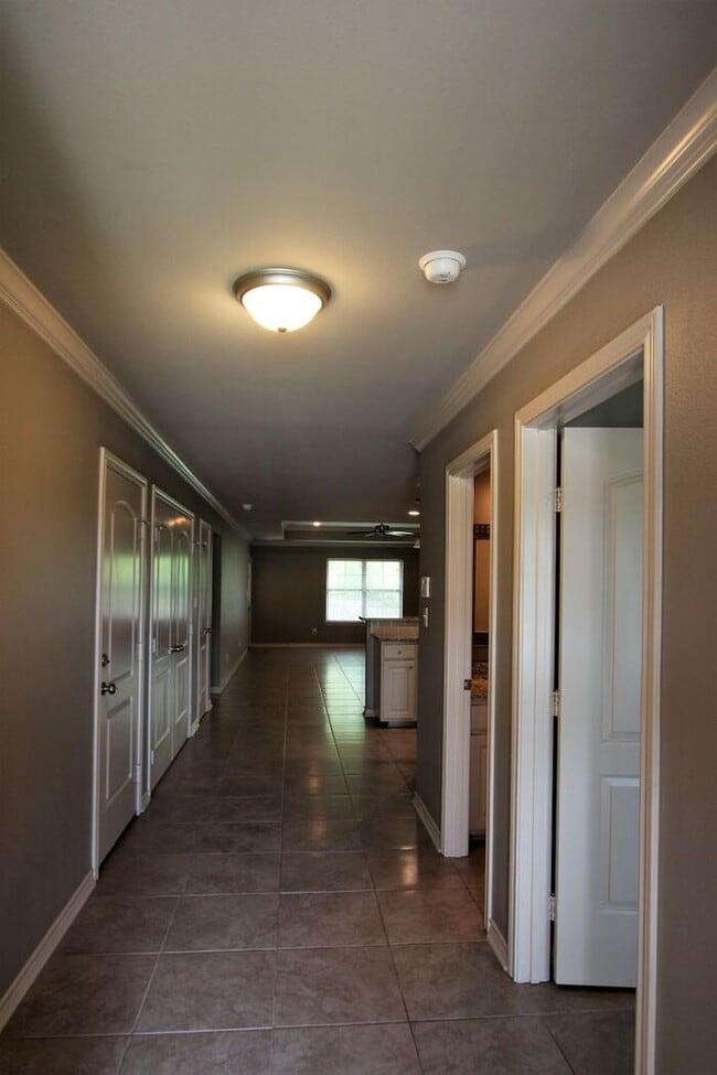 Building Photo - Beautiful 2 Bedroom, 2 Bathroom Townhome in South Tyler – Whitehouse ISD!