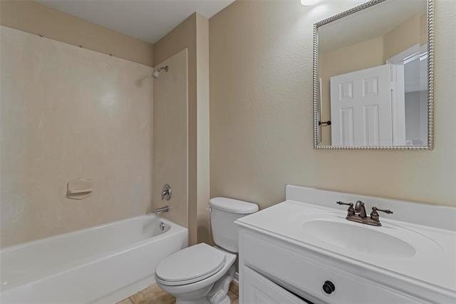 Building Photo - 3409 Continental Dr