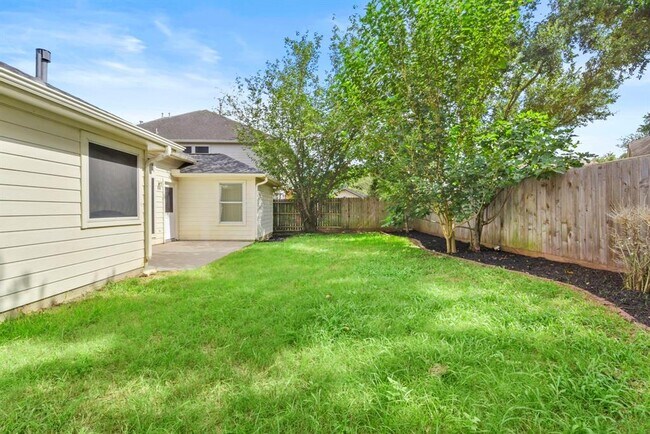 Building Photo - 3619 Slocom Dr