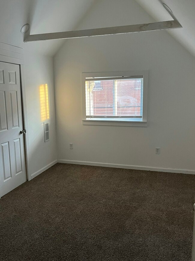 Building Photo - 1518 Howard St