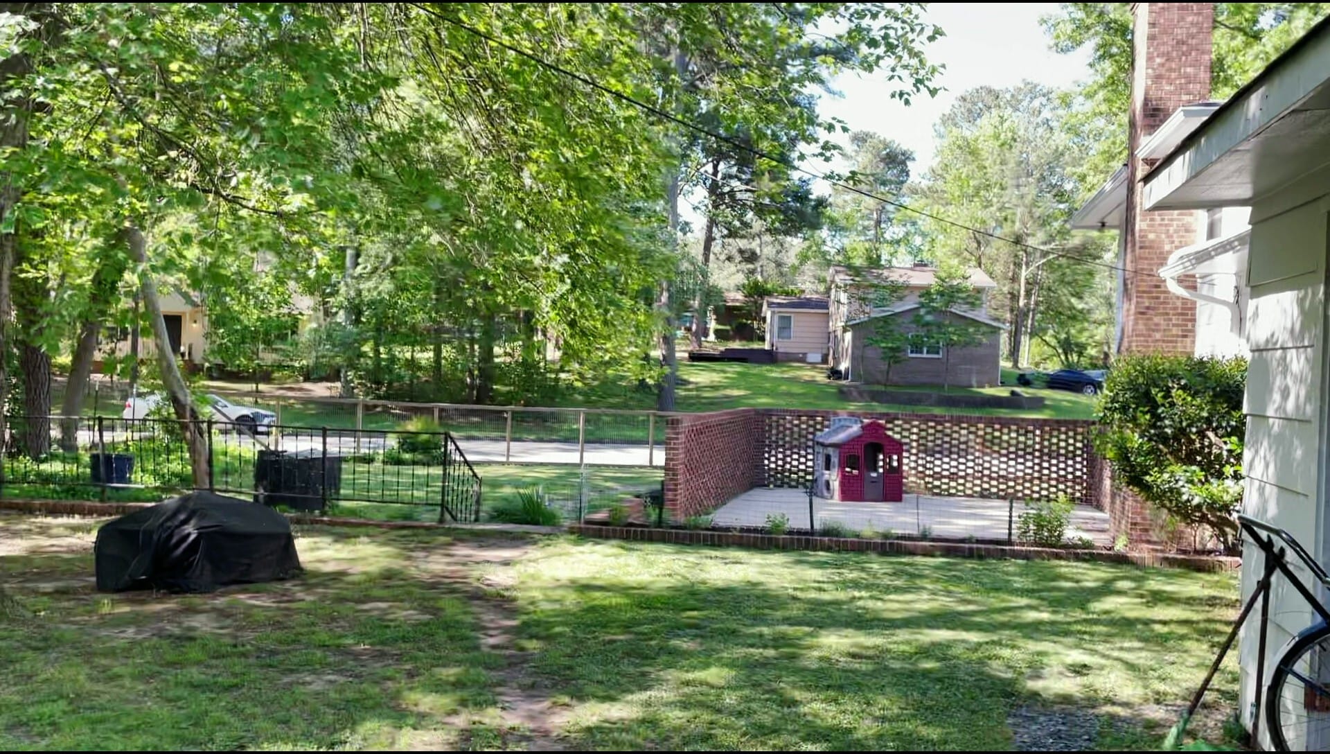 Back yard. - 419 Sharon Rd