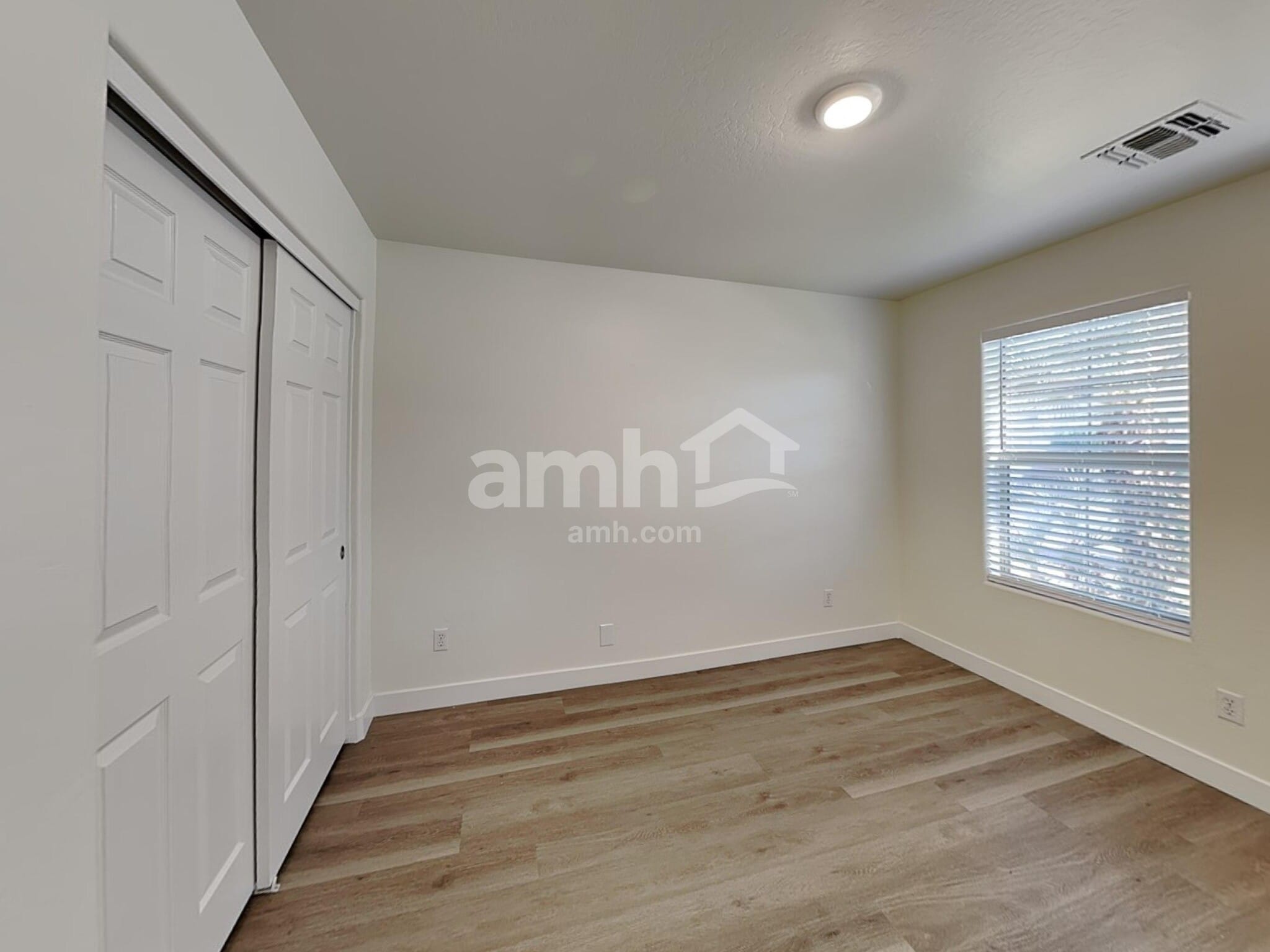 Building Photo - 12730 W Catalina Dr