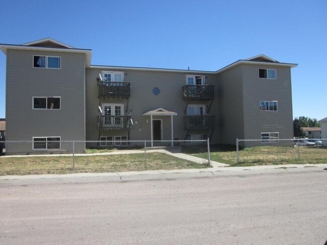Primary Photo - 12 Plex