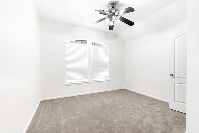 Building Photo - 21823 Mystic Point Ct