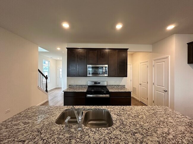 Building Photo - 659 Switchgrass Wy