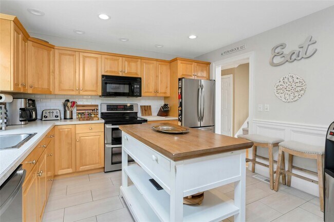 Building Photo - 804 Ashford Cir