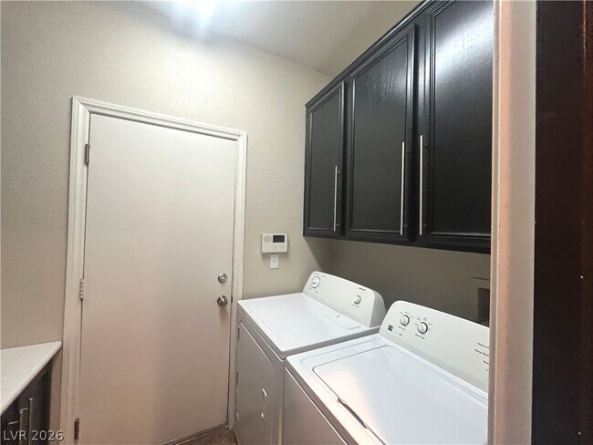 Building Photo - 1667 Tangerine Rose Dr