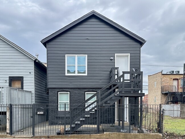 Building Photo - 1937 W Grand Ave