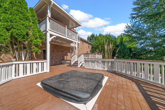Building Photo - 944 Sable Dr