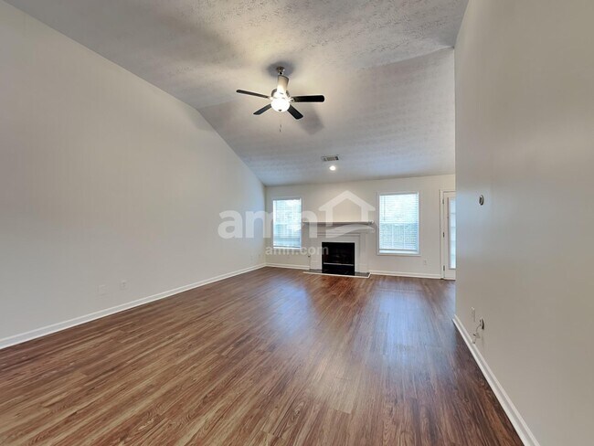 Building Photo - 643 Bartow Dr