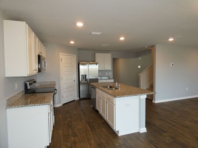 Building Photo - 5565 Galahad Trl