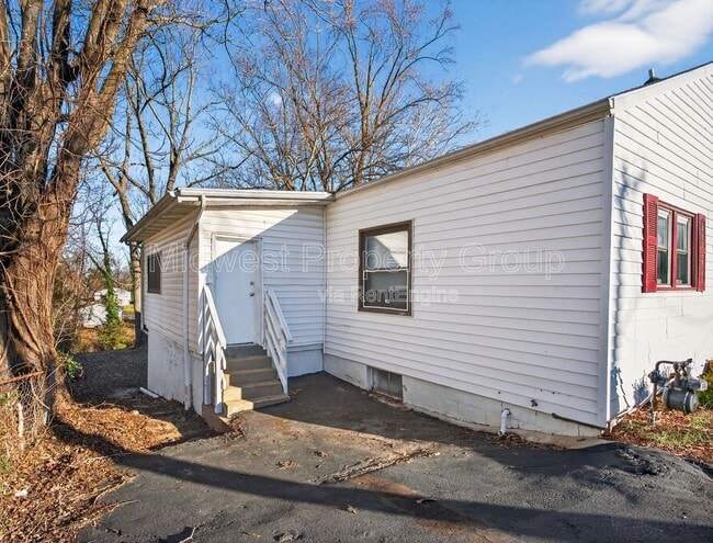 Building Photo - 5978 Laurette Ave