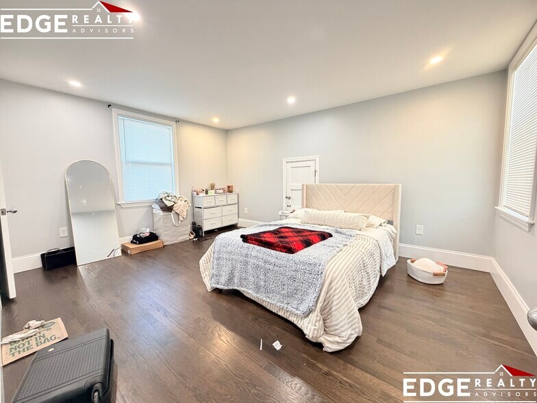 Building Photo - 36 Tremont St