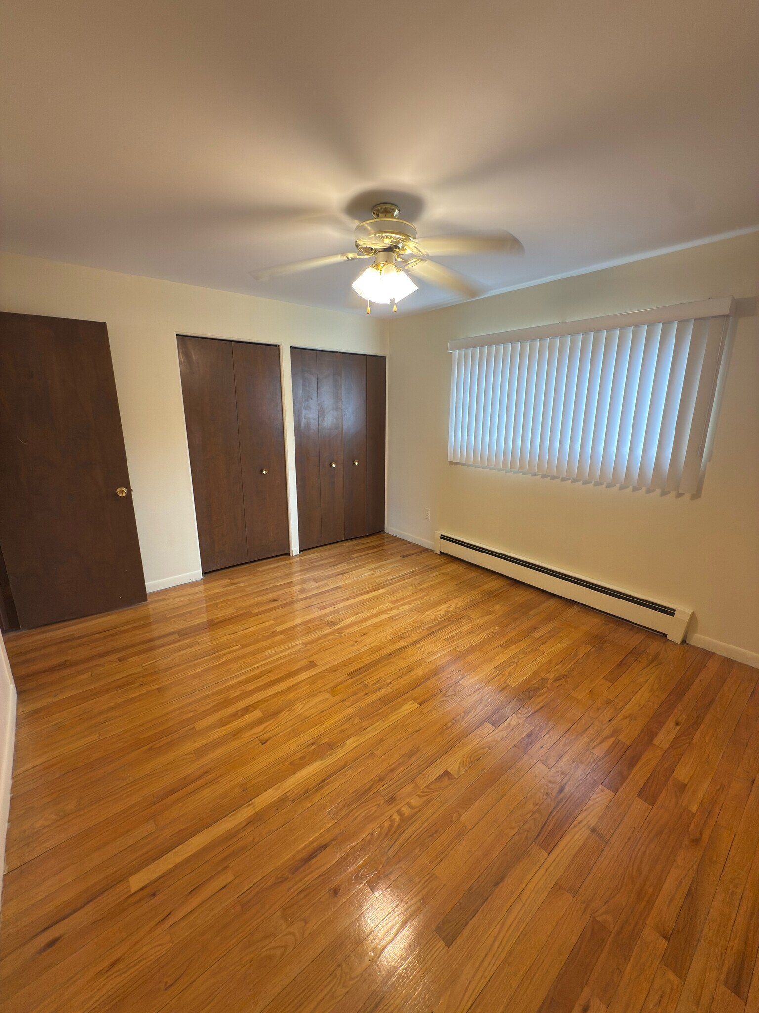 Building Photo - 5093 Mansfield Ave