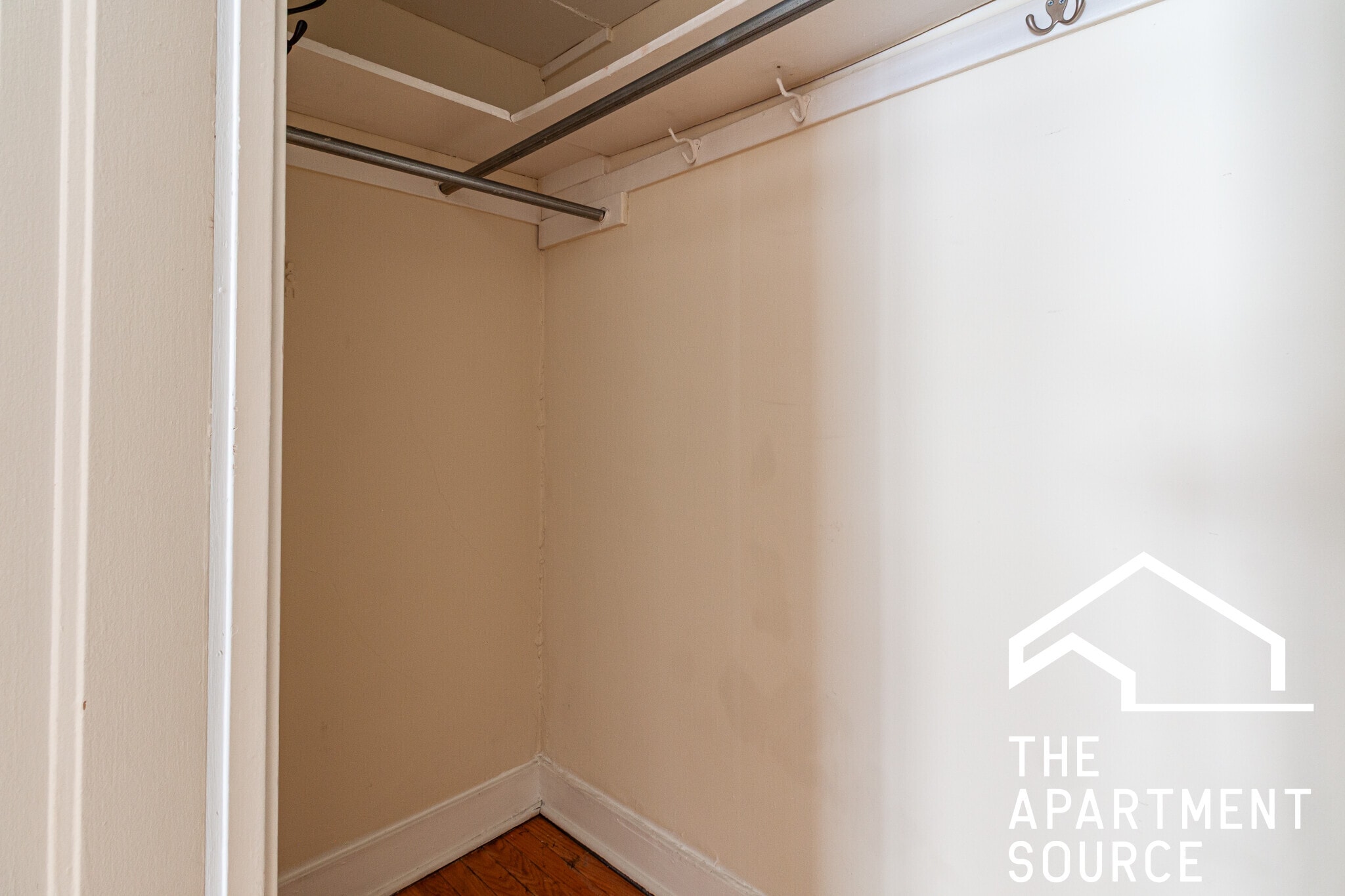 Building Photo - 532 W Arlington Pl