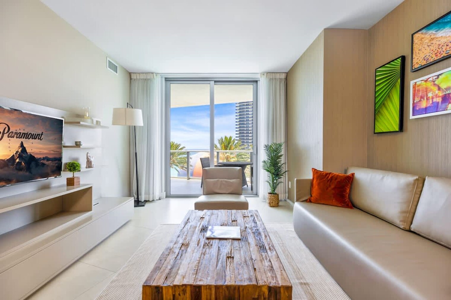 Building Photo - 4011 S Ocean Dr