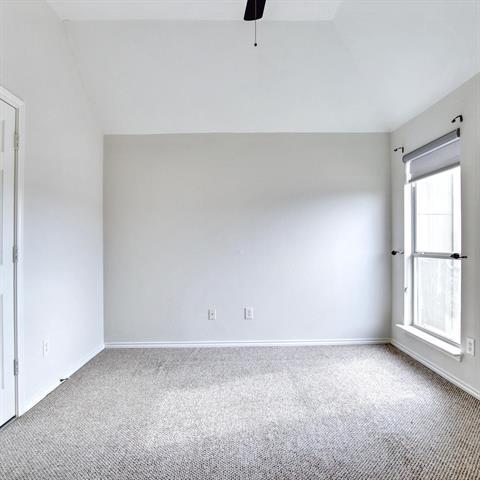 Building Photo - 2420 Elm Leaf Ln