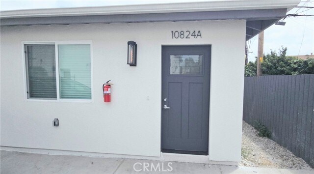Building Photo - 10824 Long Beach Blvd