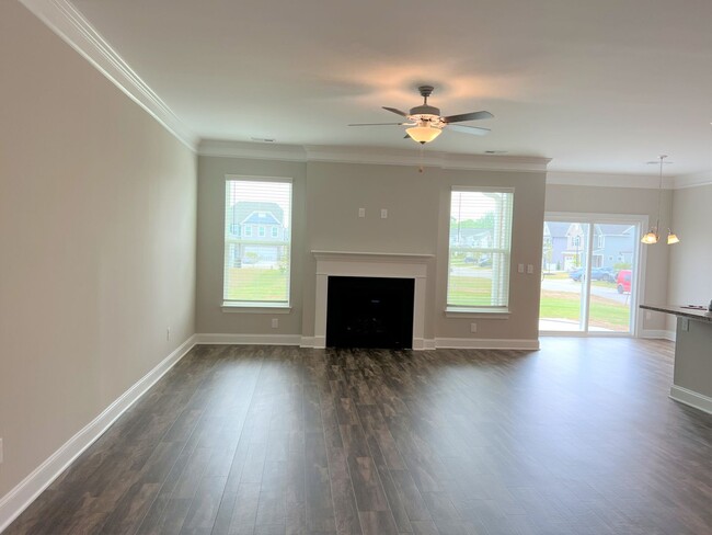 Building Photo - Coming Soon - Beautiful Home in Benson!