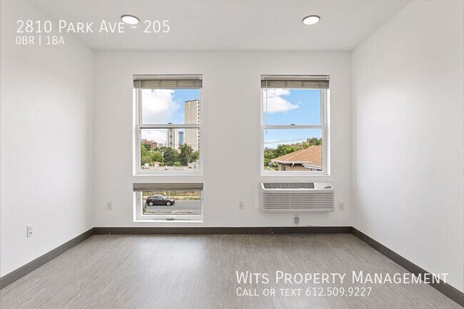 Building Photo - 2810 Park Ave