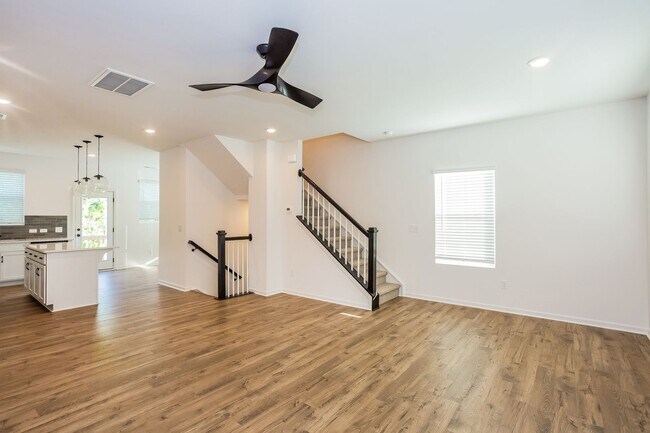 Building Photo - 11828 Avocet St