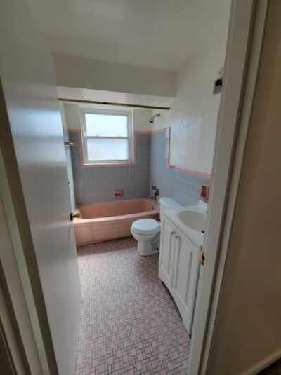 Building Photo - 2722 Montana Ave