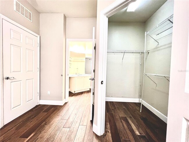 Building Photo - 6434 Cava Alta Dr