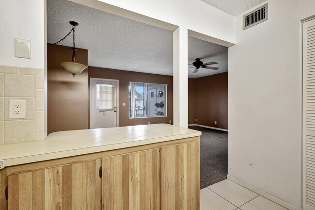 Building Photo - 237 Pine HOV Cir