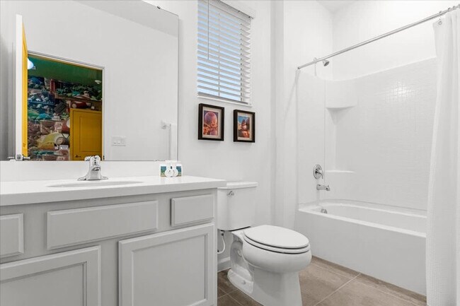 Building Photo - 262 Marcello Blvd