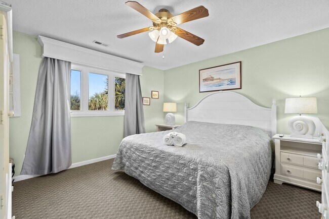 Building Photo - All Inclusive Seasonal Rental Available Oc...